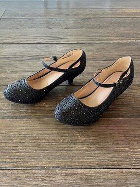 Forever Link Girls Pumps 2 Black Sparkly Rhinestone Heels Dress Shoes Kids Event